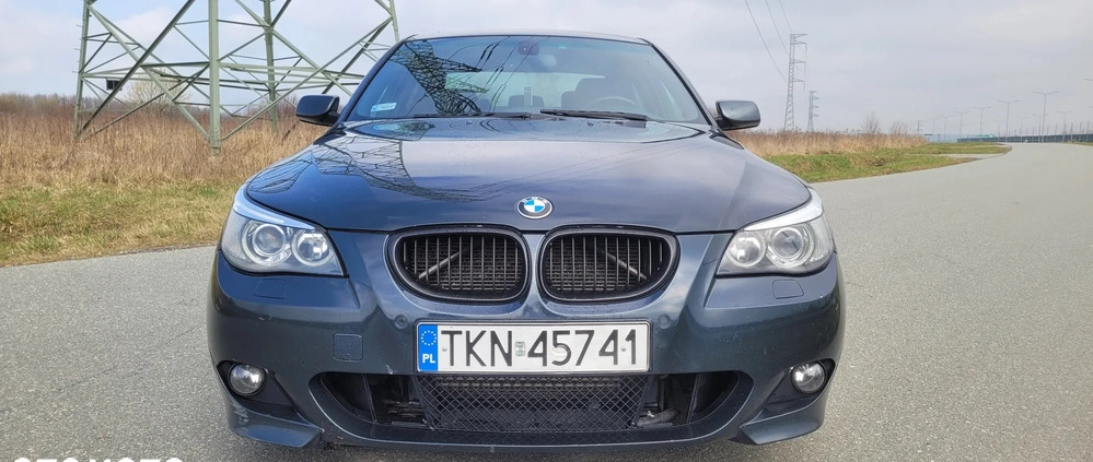 BMW Seria 5 cena 58000 przebieg: 328000, rok produkcji 2006 z Kielce małe 67